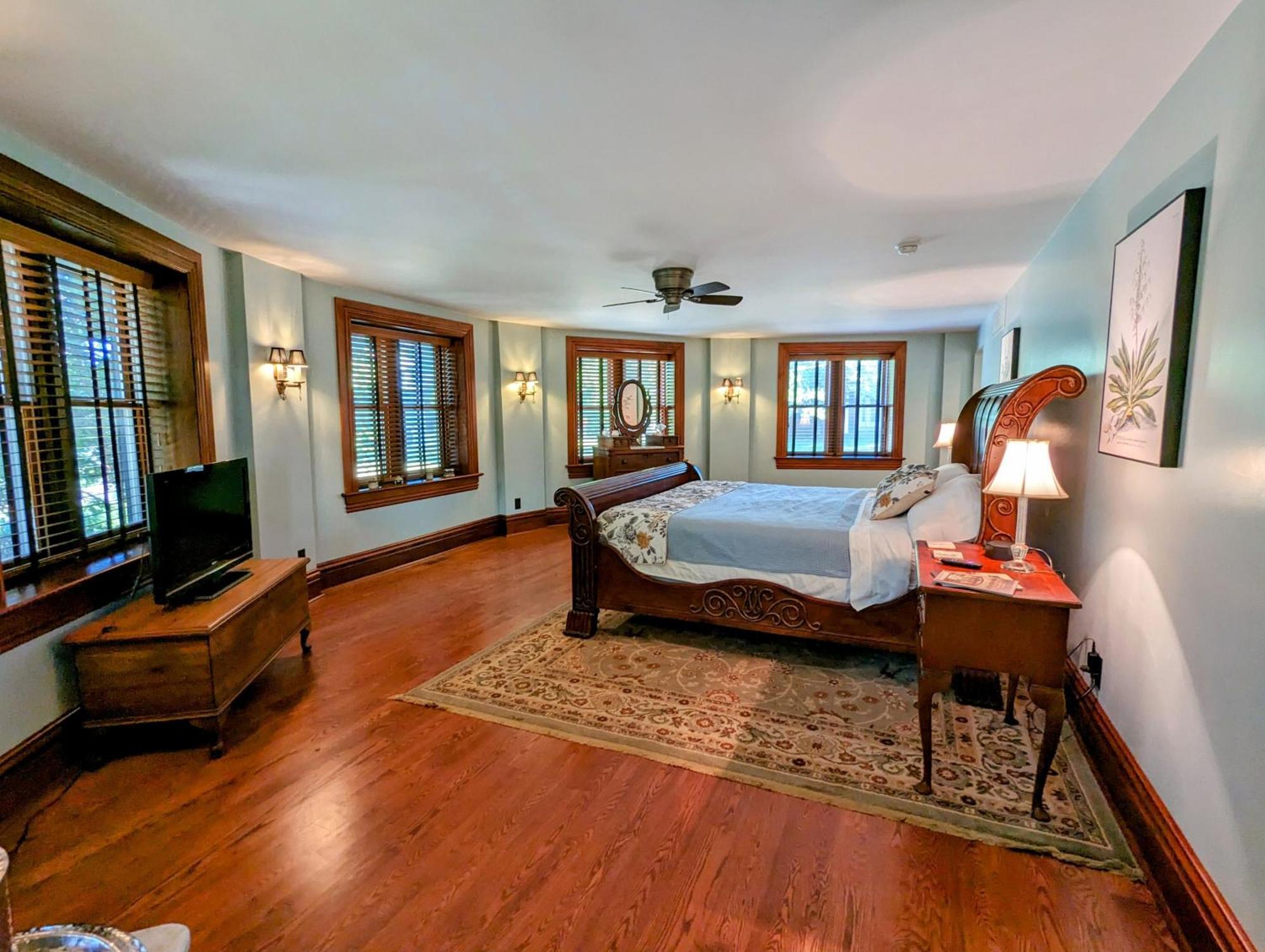Gothic Heights Inn Clifton Heights Quarto foto